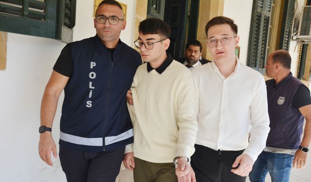 Uyuşturucu ithal ve tasarrufu suçundan yargılanan iki sanığa 2 yıl 6 ay hapis