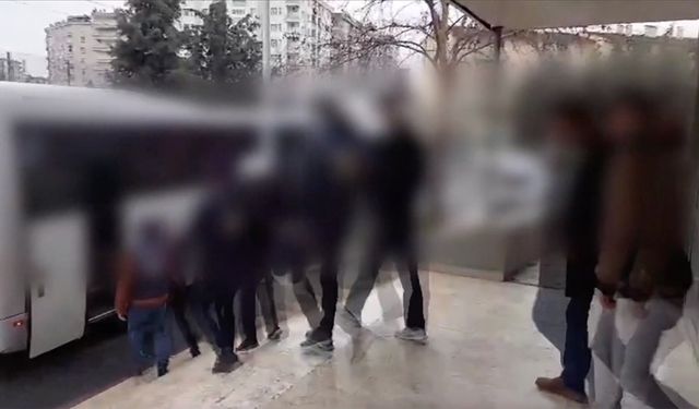 Diyarbakır'da yasa dışı bahis operasyonunda 25 zanlı tutuklandı