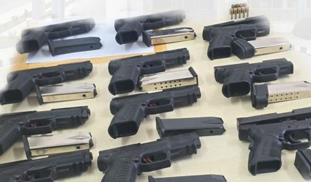 Bostancı’da çok sayıda silah bulunması olayı...İki zanlıya 8 gün ek tutukluluk