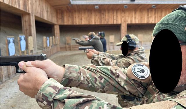Çok sayıda Kıbrıslı Rum, profesyonel askeri eğitim almak için özel şirketlere ödeme yapıyor