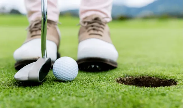 Golf oynarken rahatsızlanan 71 yaşındaki Ambler hayatını kaybetti