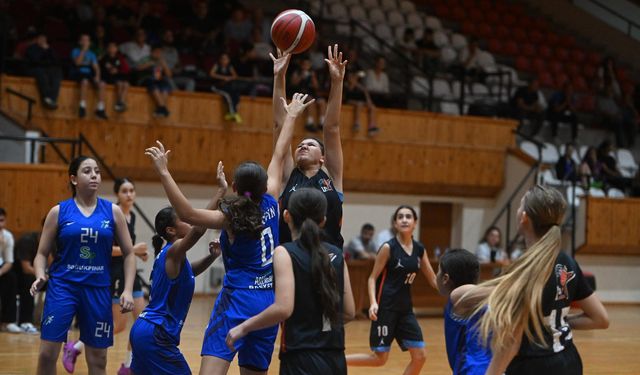 Gençler Girne ve Güzelyurt’ta Sahne Aldı