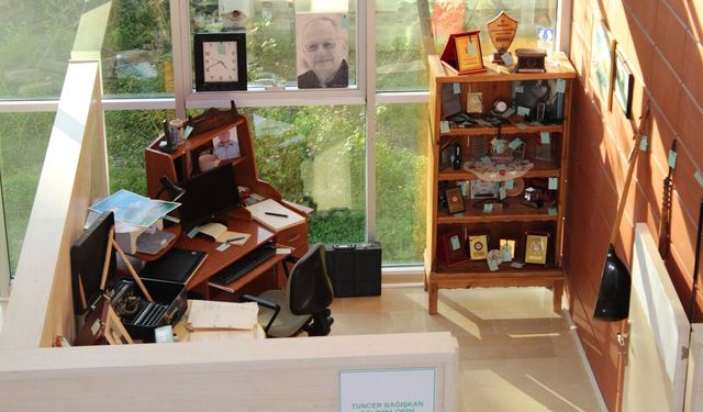Birinci Etap Tuncer Bağışkan Kişisel Arşiv Fonu ile Tuncer Bağışkan Çalışma Ofisi Süreğen Sergisi’nin açılışı yapıldı
