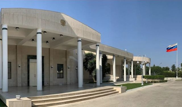 Güney Kıbrıs'ta ölen Rus diplomatın Rus askeri istihbaratı personeli olduğu iddia edildi