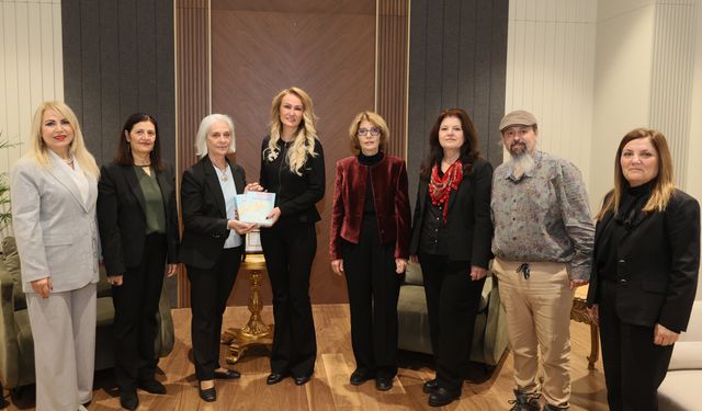 Nilden Bektaş Erhürman, Kadın Öyküleri Derneği ile bir araya geldi