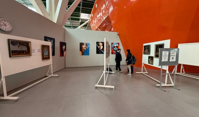 Svetlana Karepina’ın sergisi Ercan Havalimanı’nda açıldı