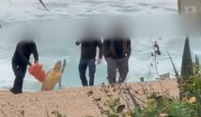 Baf'ta deniz kaplumbağasına işkence.. Kaplumbağanın 48 saat önce öldüğü belirlendi