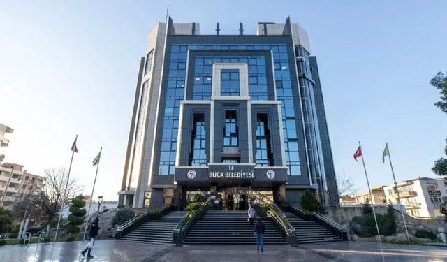 İzmir'de Buca Belediyesine operasyon: 25 gözaltı