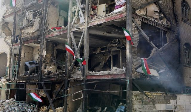 ABD-İsrail saldırıları altındaki Tahran'da yıkım giderek ağırlaşıyor