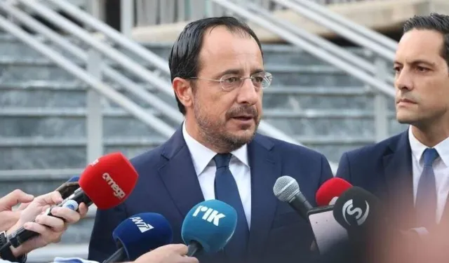 Hristodulidis, BM Genel Sekreterinin adaya gelişinden önce siyasi parti başkanlarıyla bir araya gelecek