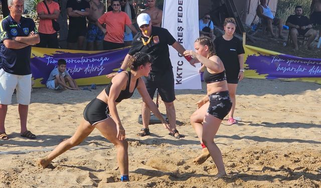Uluslararası Plaj Güreş Şöleninde Şampiyon KKTC