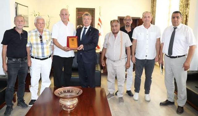 Başbakan Üstel Türk Ocağı Yönetimini Kabul Etti