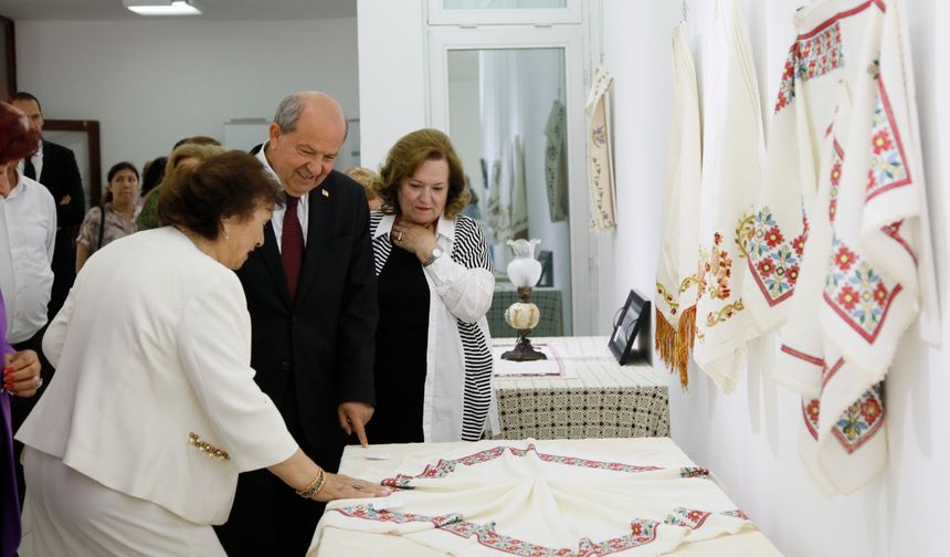 Cumhurbaşkanı Tatar, el işi sergisinin açılışına katıldı