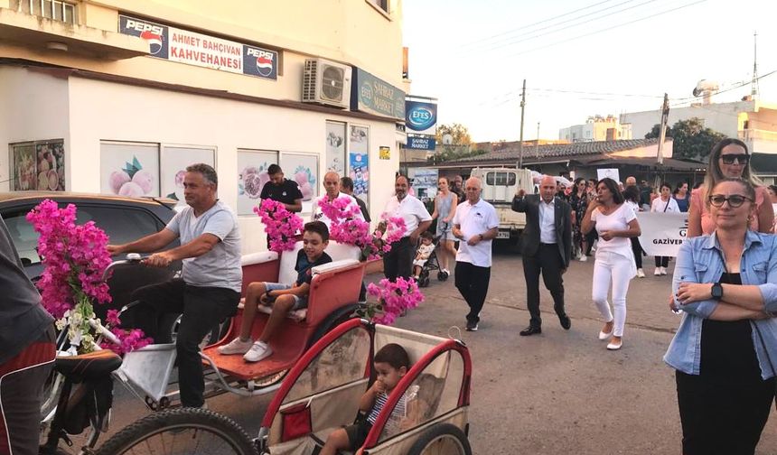 Gaziveren Muhtarlığı, Güz Kültür ve Sanat Festivali’nin gelirini çocuklara bağışladı