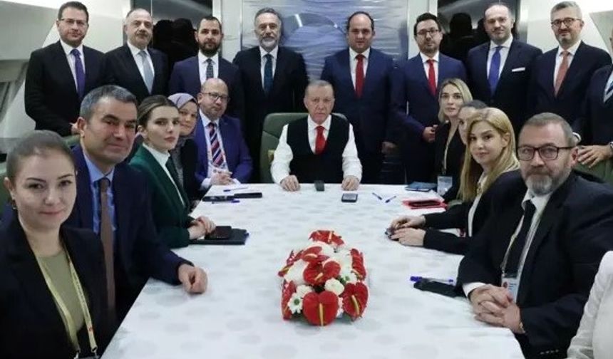 Türkiye Cumhurbaşkanı Erdoğan, Yunanistan dönüşü uçakta gazetecilerin sorularını yanıtladı