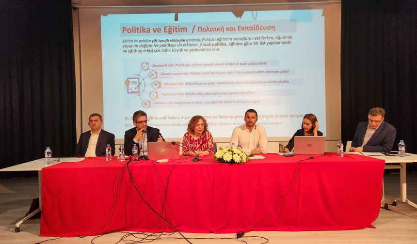 CTP ve AKEL “İki Toplumlu Eğitim Paneli” düzenledi