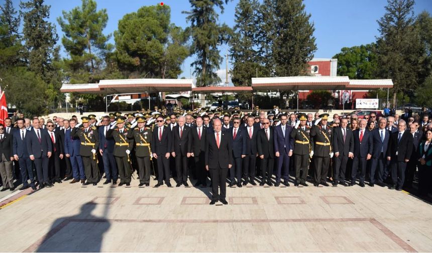 Girne Kapısı’ndaki Atatürk Anıtı önünde tören düzenlendi