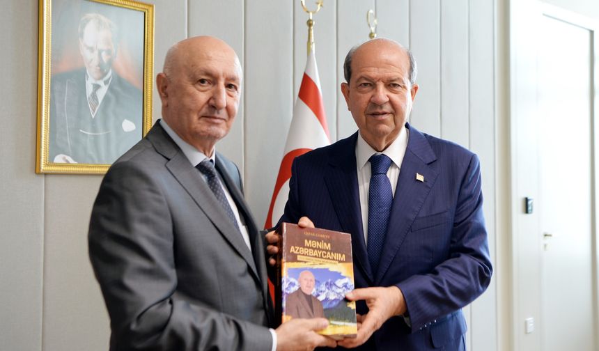 Cumhurbaşkanı Tatar Azerbaycan'dan bir heyeti kabul etti