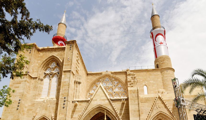 Selimiye Camii, restorasyonun ardından yeniden ibadete açıldı