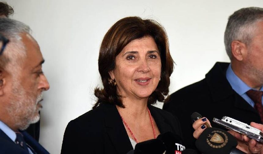 Holguin adaya geliyor… Liderlerle ayrı ayrı görüşecek