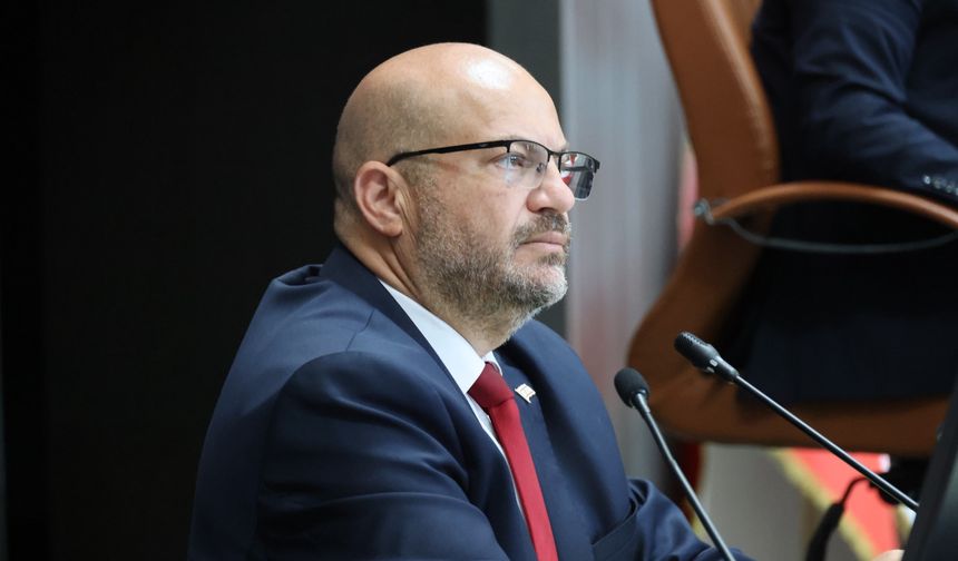 Küçük: “Geleceğimizi Dijital Tehlikelere Teslim Etmeyeceğiz”