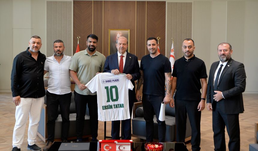 Cumhurbaşkanı Tatar, Gençlik Gücü Spor Kulübü yönetimini kabul etti