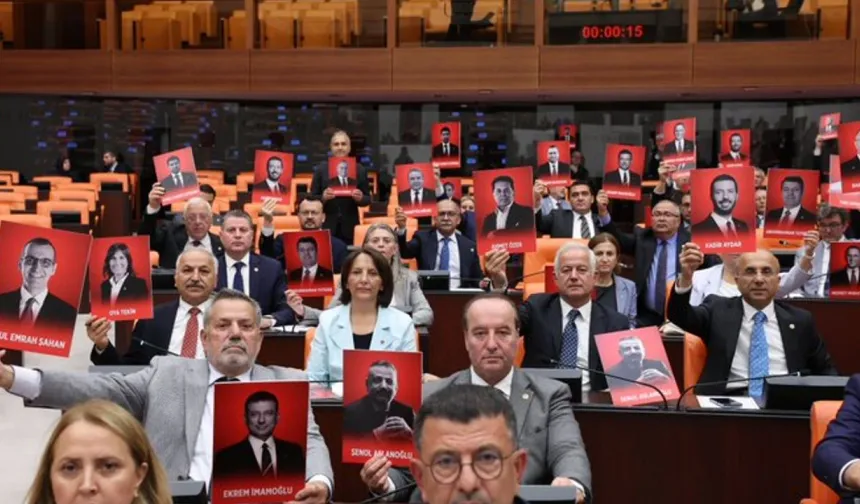 CHP'li milletvekilleri: "Geri adım atmayacağız”