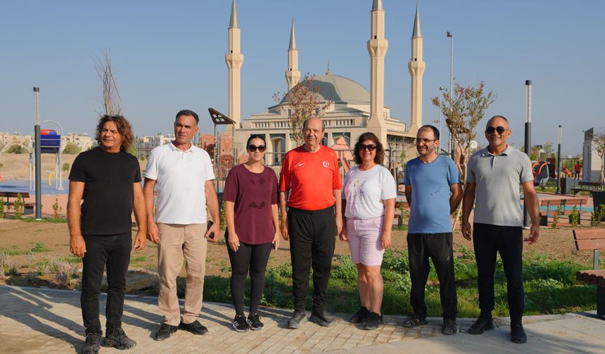 Cumhurbaşkanı Tatar Cumhuriyet Parkını ziyaret etti
