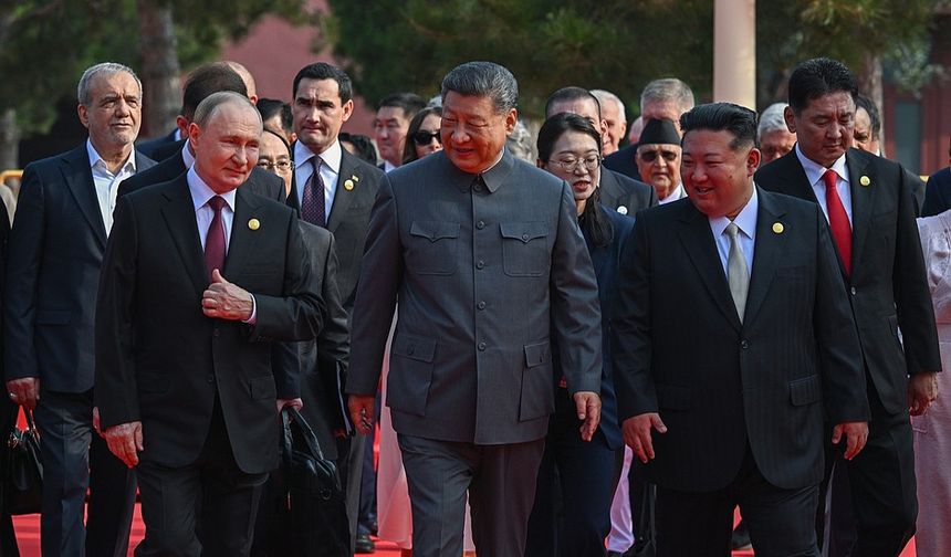 Kremlin: "Rusya, Çin ve Kuzey Kore liderleri ABD’ye komplo kurmuyor"