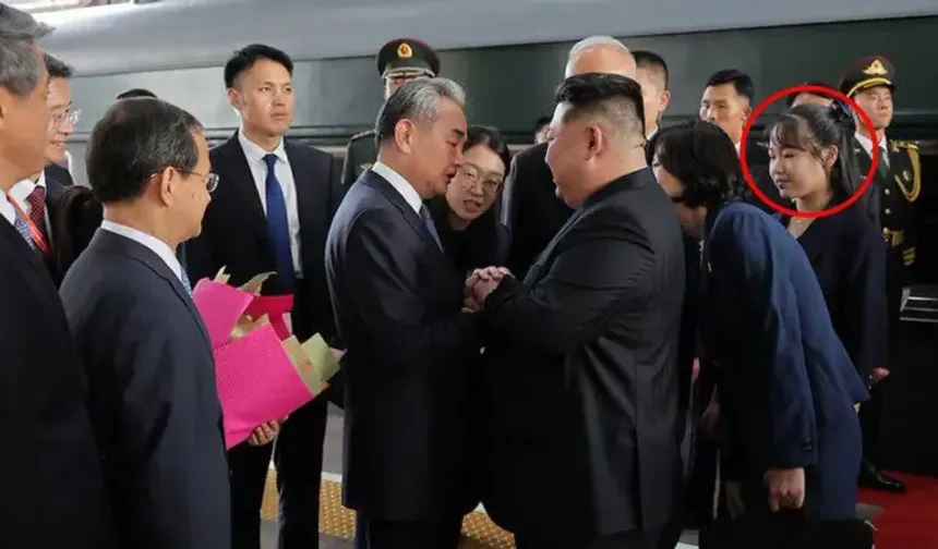 Kuzey Kore lideri Kim Jong Un, halefi olması beklenen kızını dünyaya tanıttı