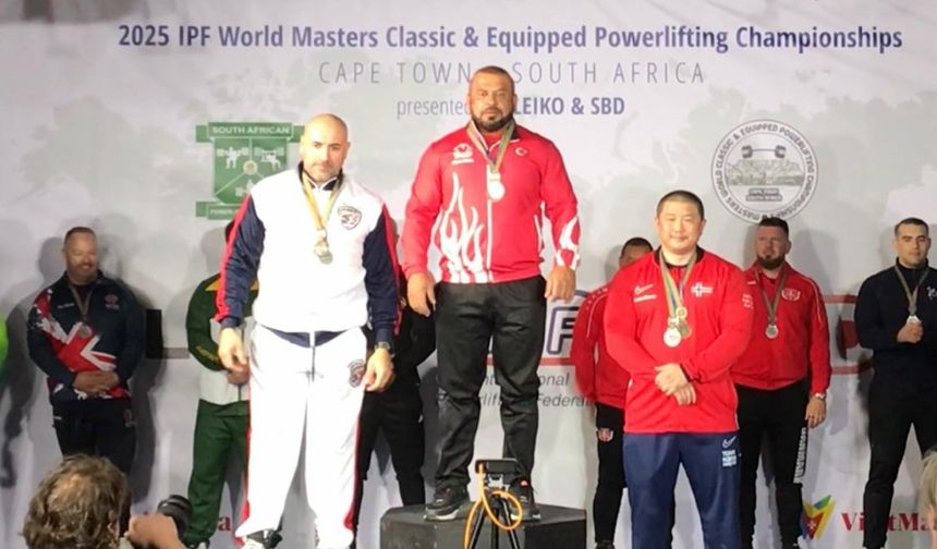 Milli sporcu Mehmet Ali Deniz, Afrika’da katıldığı yarışmada dünya şampiyonu oldu
