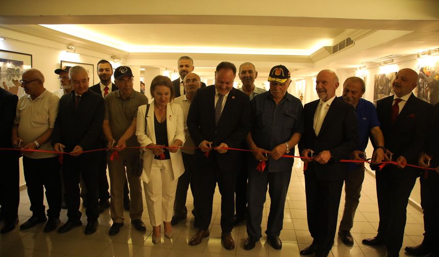 Meclis Başkanı Öztürkler, Cumhuriyet Sergisi'nin açılışını yaptı