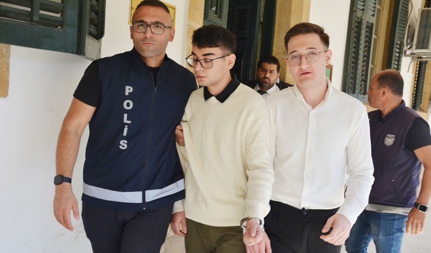 Uyuşturucu ithal ve tasarrufu suçundan yargılanan iki sanığa 2 yıl 6 ay hapis