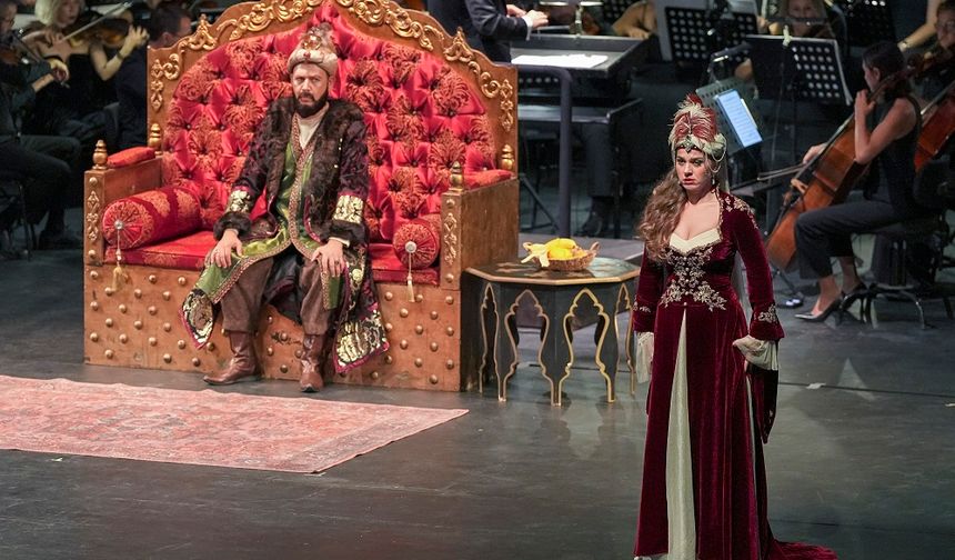 “Saraydan Kız Kaçırma” Operası Antalya Kültür Yolu Festivali’nde sahnelendi