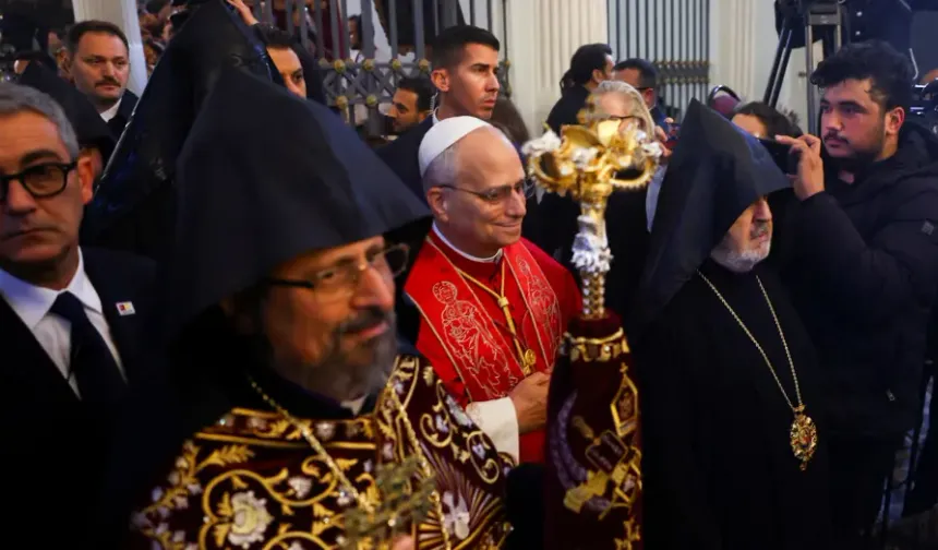 Papa 14. Leo, Ahmet Minguzzi'nin babası Andrea Minguzzi ile görüştü