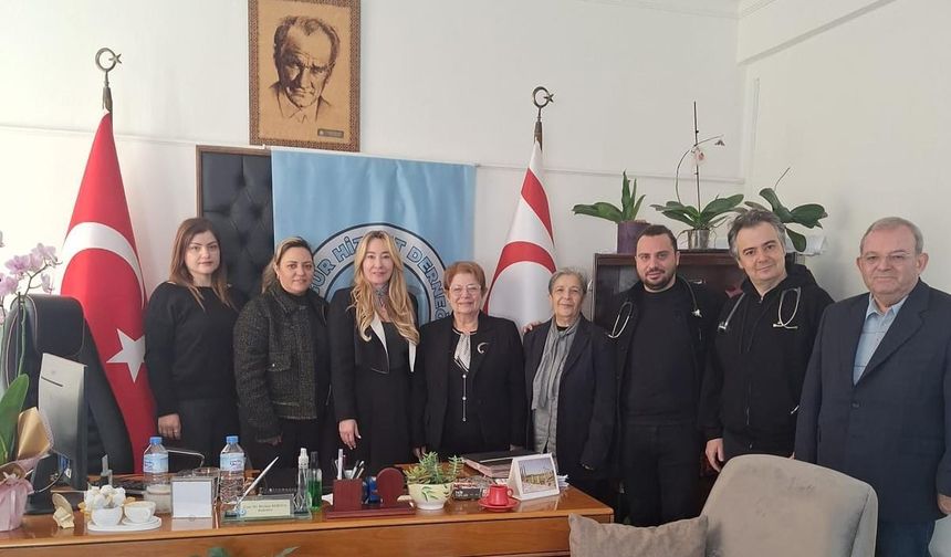 Özgür Hizmet Derneği'nden Kadın Sığınma Evi ile Akçiçek Hastanesi'ne bağış