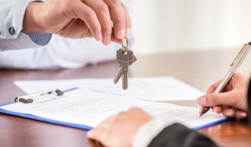 Rum Yönetimi Kıbrıs Türk Taşınmazlarını Açık Artırmayla Kiralamayı Planlıyor