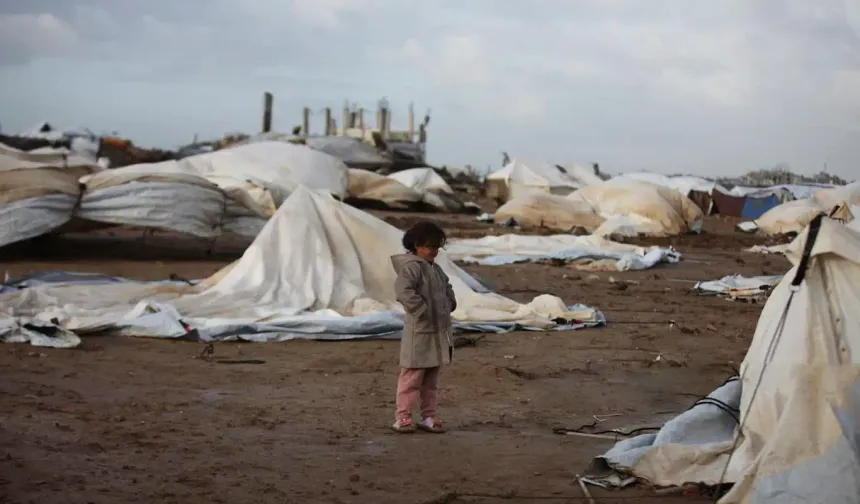 Gazze Şeridi'nde bugüne kadar 21'i çocuk 24 Filistinli soğuktan dolayı öldü
