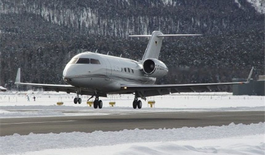 ABD'de sekiz kişiyi taşıyan özel jet düştü
