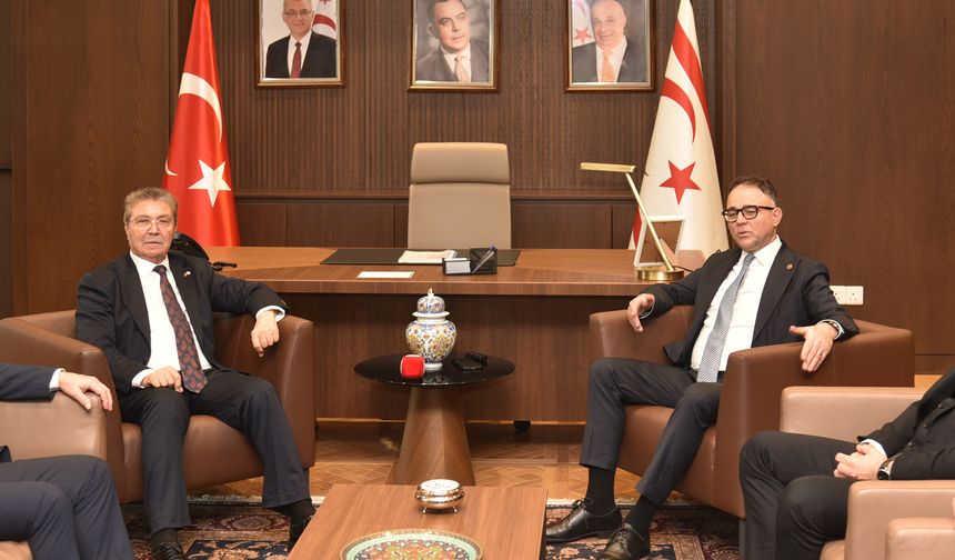 Başbakan Üstel, Özerdağ ve Yüksek Adliye Kurulu üyeleri ile toplantı yaptı… Yargı reformu ele alındı