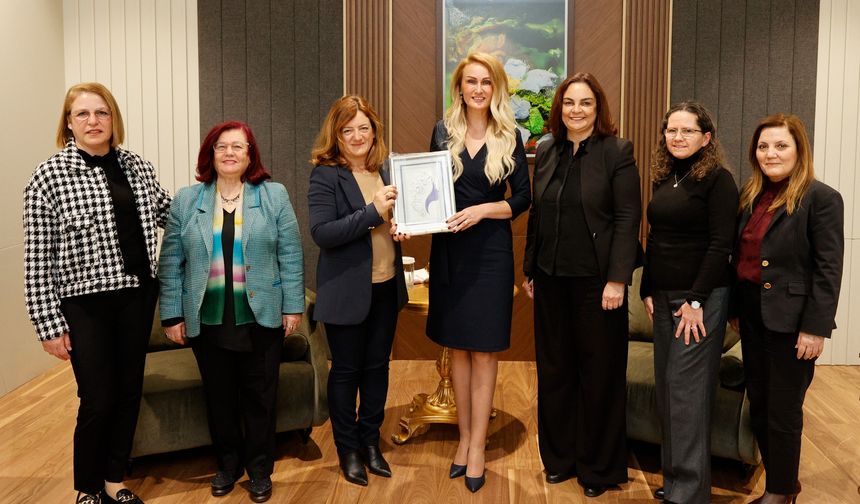 Nilden Bektaş Erhürman, MAKAMER heyetiyle bir araya geldi