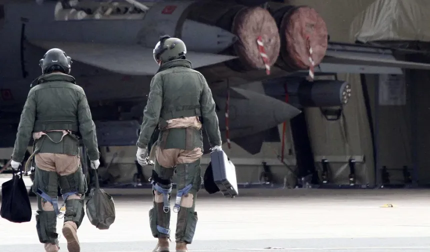 Birleşik Krallık, ABD’nin Ağrotur üssü üzerinden İran’a hava saldırısı düzenlemesine onay vermedi