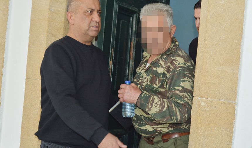 Ayrelli Toplarken Sınırı Geçti, Aracında Fişek Bulundu