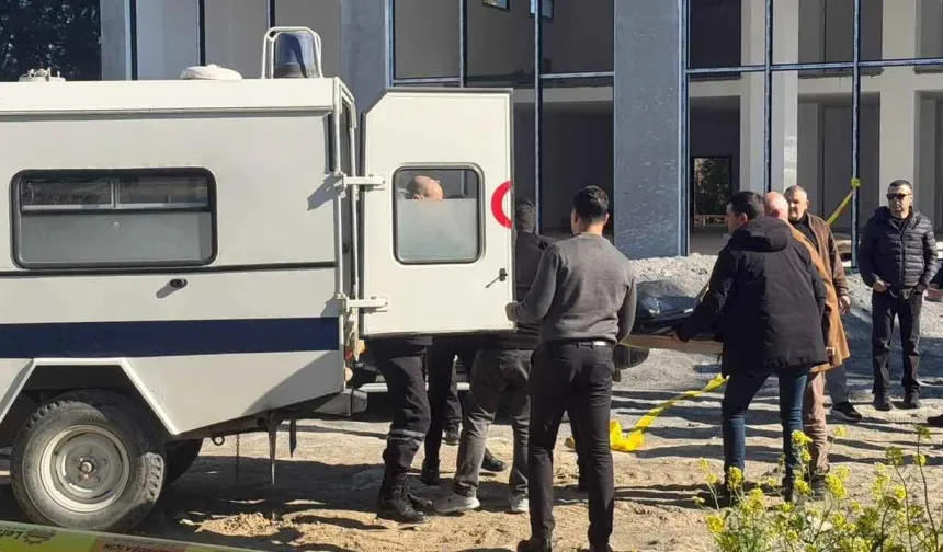 Lefkoşa’da yapımı devam eden binanın bahçesinde cansız erkek bedeni bulundu