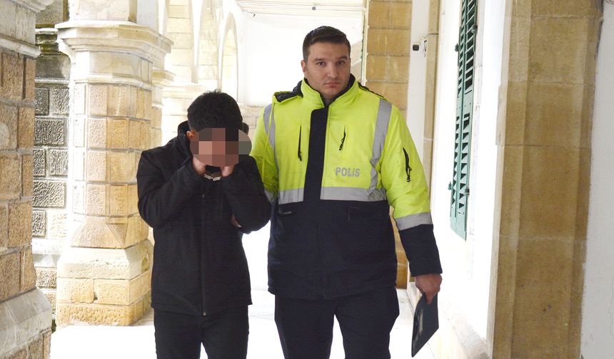 Ercan Havalimanı’nda Canlı Mermiyle Yakalandı