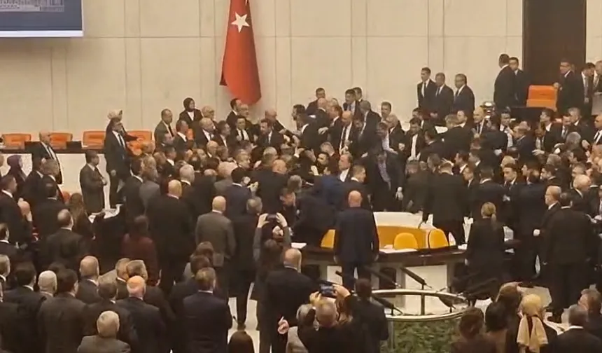 TBMM'de Yemin Kavgası