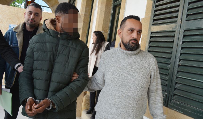 Trafikte Durduruldu, Evinde Satışa Hazır Uyuşturucu Bulundu