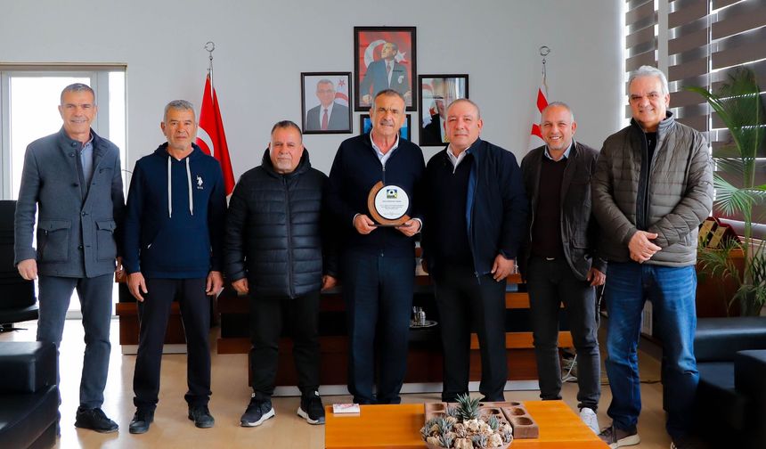 Gazimağusa Futbol Masterleri Derneği'nden Uluçay’a ziyaret