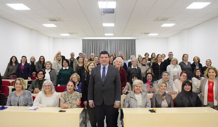 DAÜ’de “60+ İleri Yaş Gelişim / Tazelenme Üniversitesi” adlı proje kapsamında ilk ders verildi