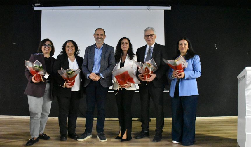 Halkın Partisi "Şiddetsiz Bir Gelecek İçin Eşitlik, Hak ve Mücadele” başlıklı panel düzenledi